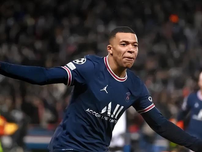 记者：莫斯科鱼雷和辽宁铁人争夺萨缅托，两队都提供报价了