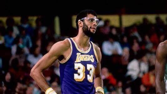 国安客战河内达万替补，据悉球员有小伤在身