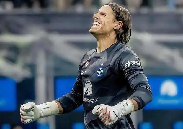 图片报：裁判在内部对话表示，多特缺少像胡梅尔斯那样的领袖