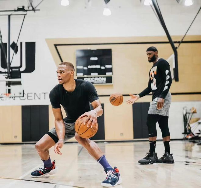 西蒙斯：我早就知道会取得进球，这只是时间问题