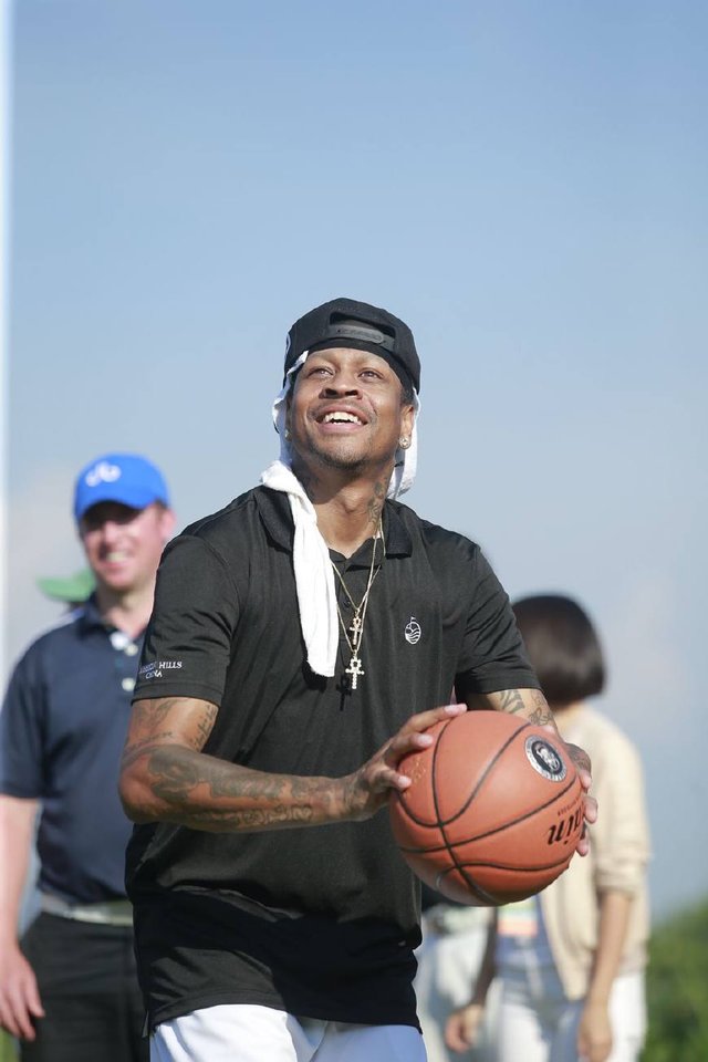 CBA再出顶级锋线球员！场均17分6板，完胜张镇麟和曾凡博