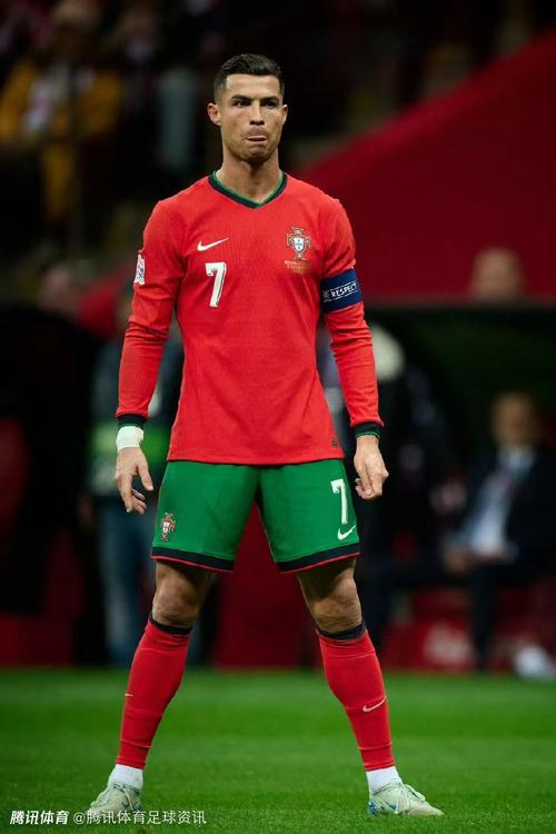 决赛百发百中！中国21岁姑娘创造历史，一举打破美国队垄断