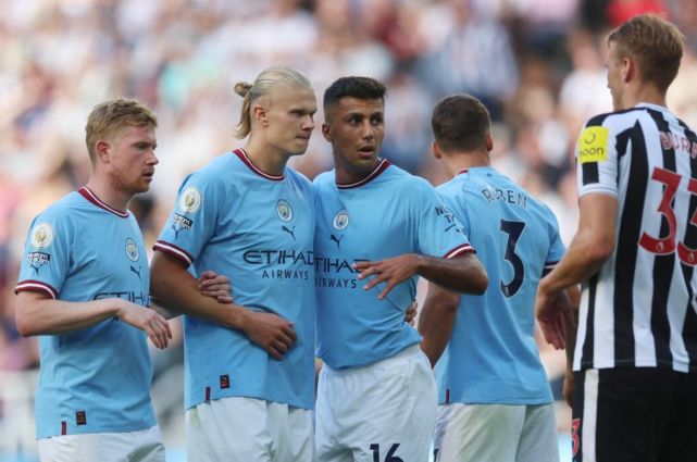 [流言板]经纪人正推动内马尔今夏免费回巴萨，他也愿以较低薪资回归40亮172回复